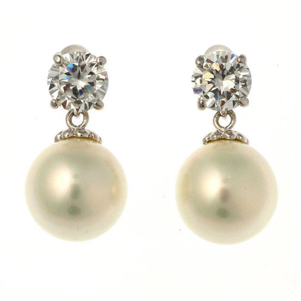 White cubic zirconia pearl earring