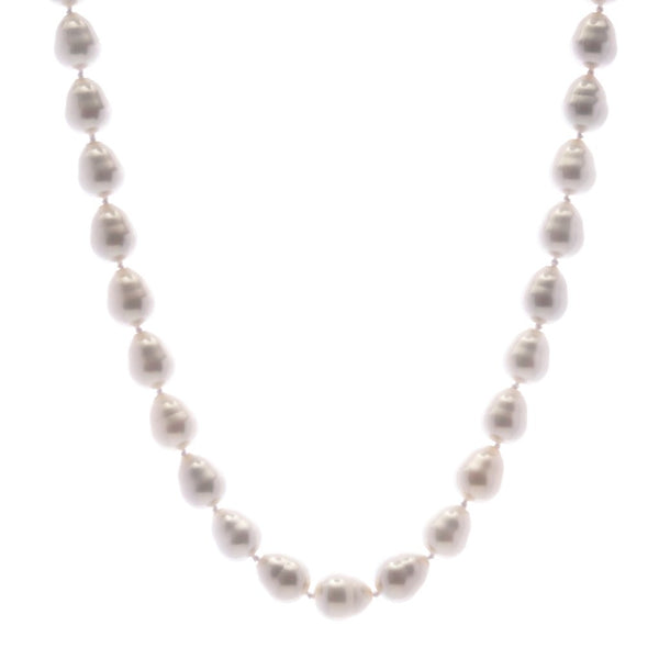 Classic Baroque White Pearl Short Necklace