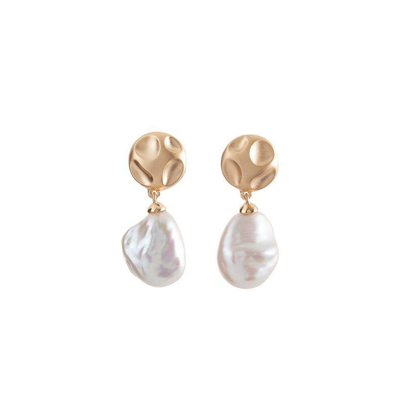 Khloe Keshi Pearl & Matte Gold Earrings