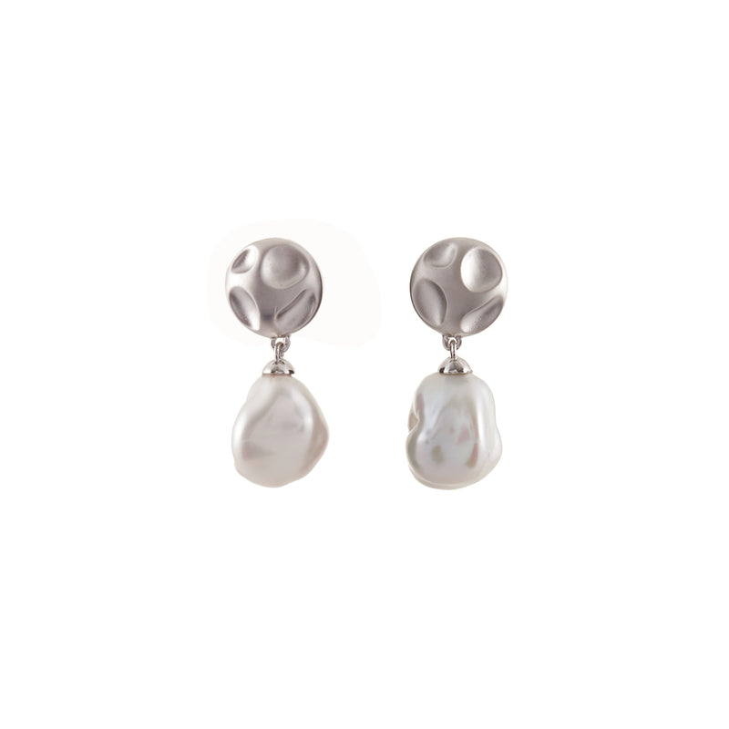 Khloe Keshi Pearl & Matte Silver Earring