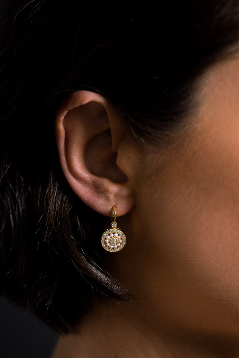 Isla Freshwater Pearl Gold Earrings