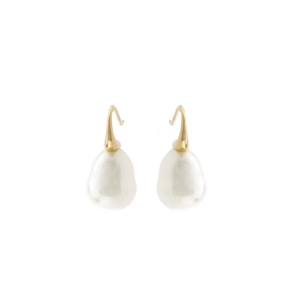 Darcy Baroque Pearl Earrings on Gold Hook
