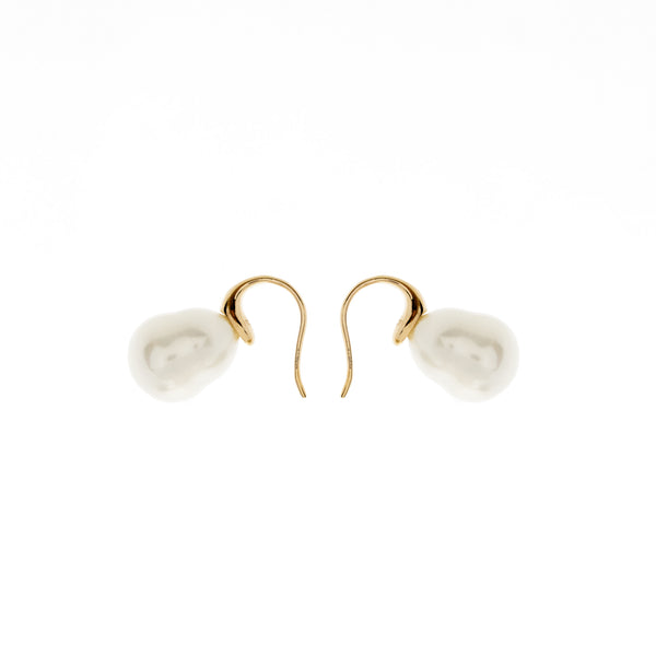 Darcy Baroque Pearl Earrings on Gold Hook