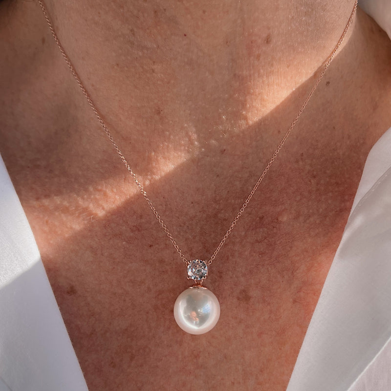 Fleur Rose Gold Pearl Necklace